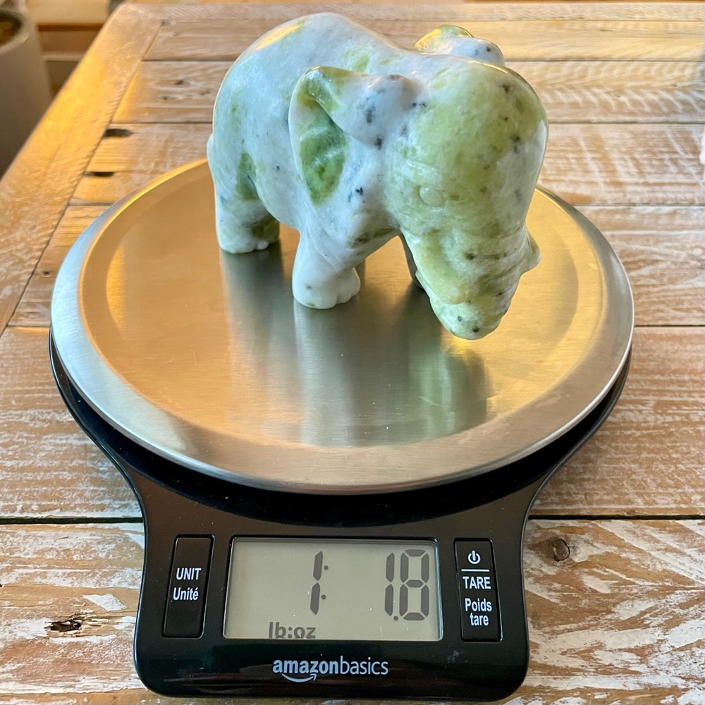 🐘Majestic Hand Carved Jade Elephant🐘 ~Over 1 lb! - Picture 10 of 15